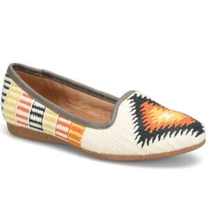 Born Womens Giselle Knit Leather Loafers in Aztec Patter Size 8